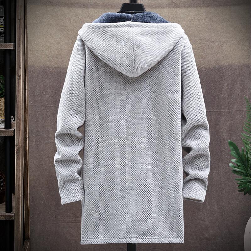 Men's hooded textured jacket with front zip and contrast lining