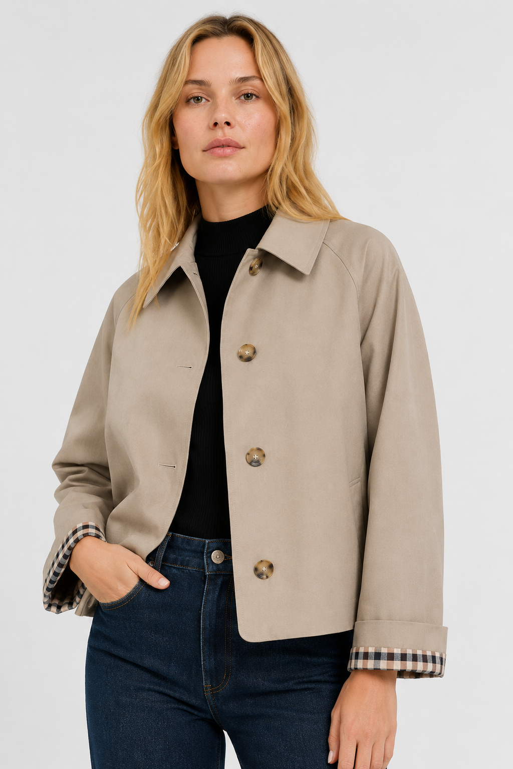 Women's lightweight trench jacket with checked turn-up cuffs