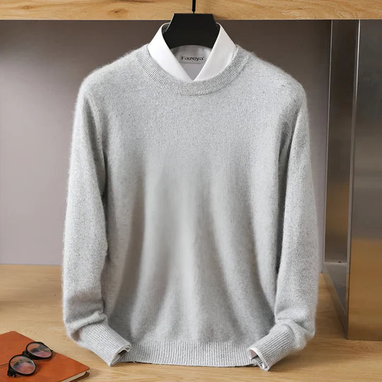 Men's long-sleeve crew neck knit sweater with ribbed trims