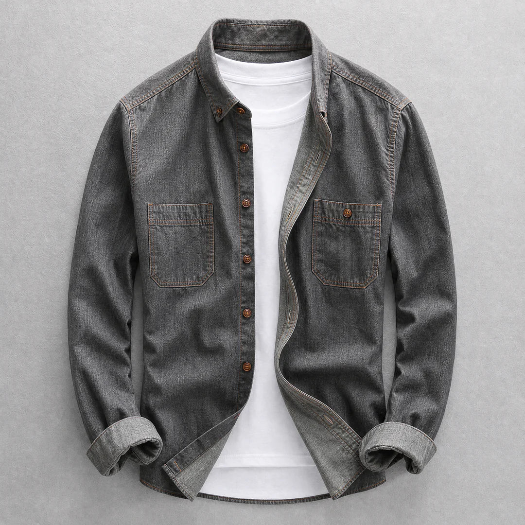 Men's long-sleeved denim shirt with pointed collar and two chest pockets