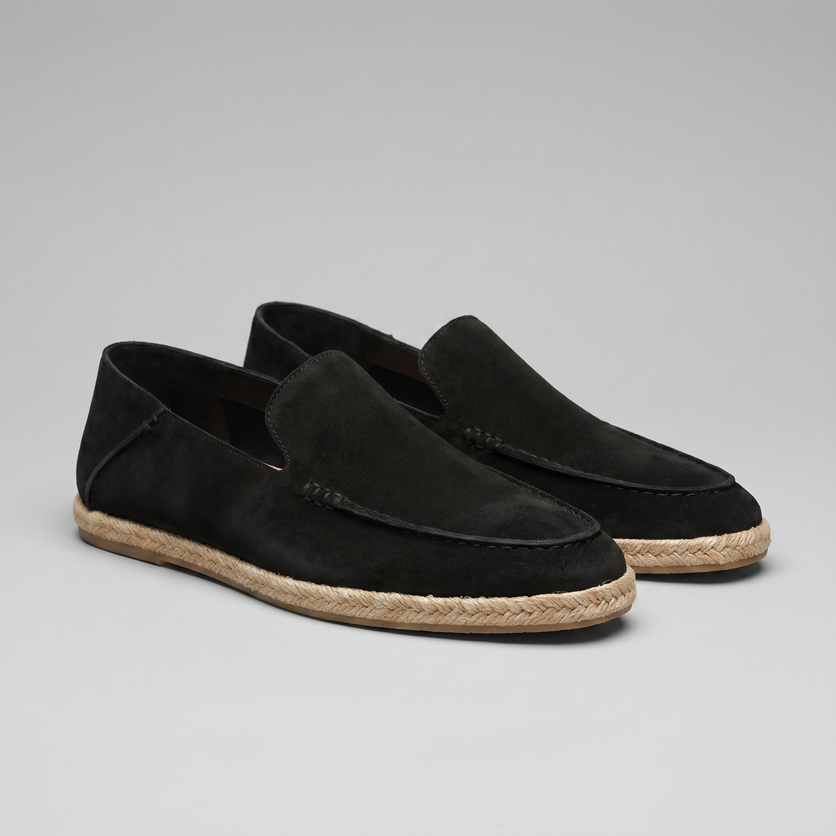 Men's plain espadrille loafers with round toes and braided sole trim