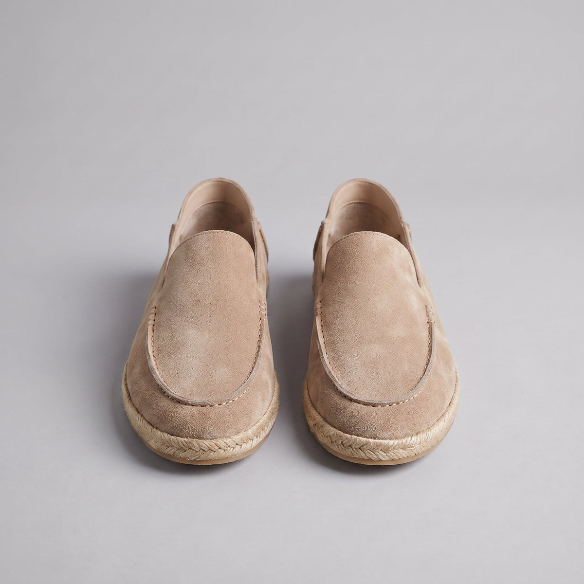 Men's plain espadrille loafers with round toes and braided sole trim