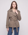 Women's short belted trench coat with lapels and long sleeves