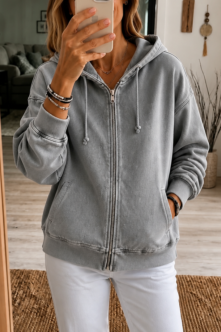 Women's relaxed washed zip-up hoodie with hood, long sleeves and front pockets