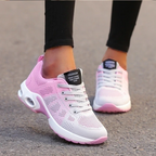 Women's lace-up trainers with textured upper, rounded toe and layered platform sole