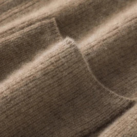 Women's ribbed knit cardigan with stand collar, full zip and two front pockets