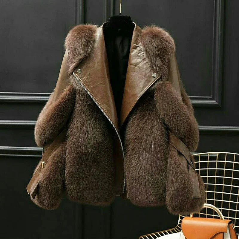 Women's cropped jacket with fur-effect collar, lapels and zip front